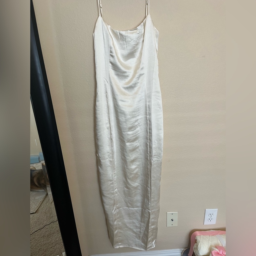 Chrisley satin maxi dress - Picture 2 of 7